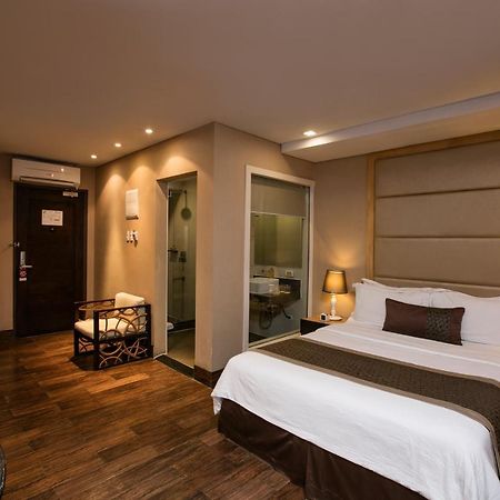 Goldberry Suites And Hotel - Mactan Lapu-Lapu City Buitenkant foto