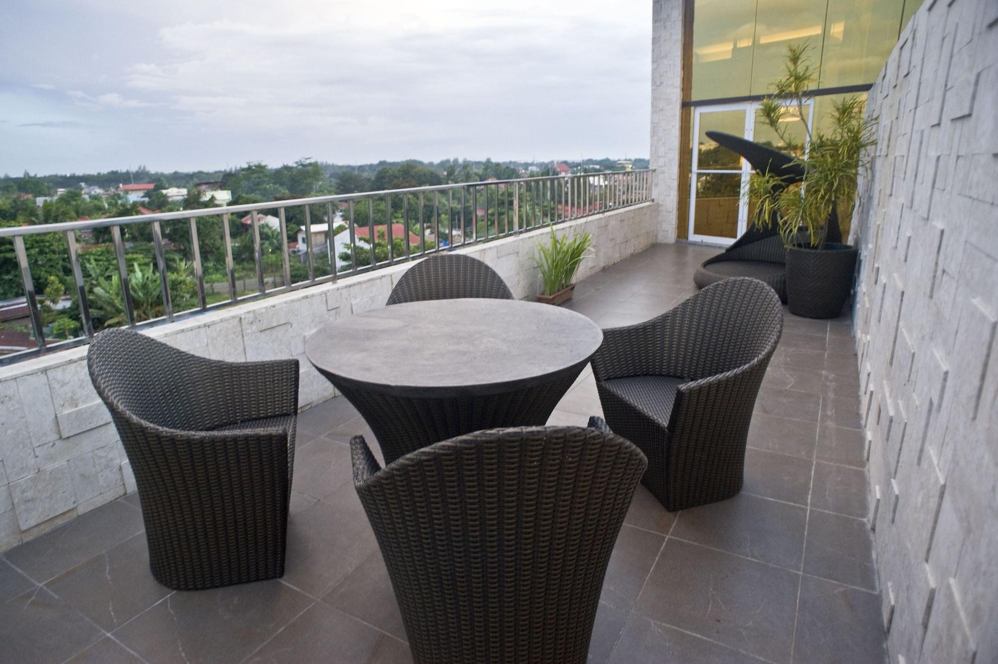 Goldberry Suites And Hotel - Mactan Lapu-Lapu City Buitenkant foto