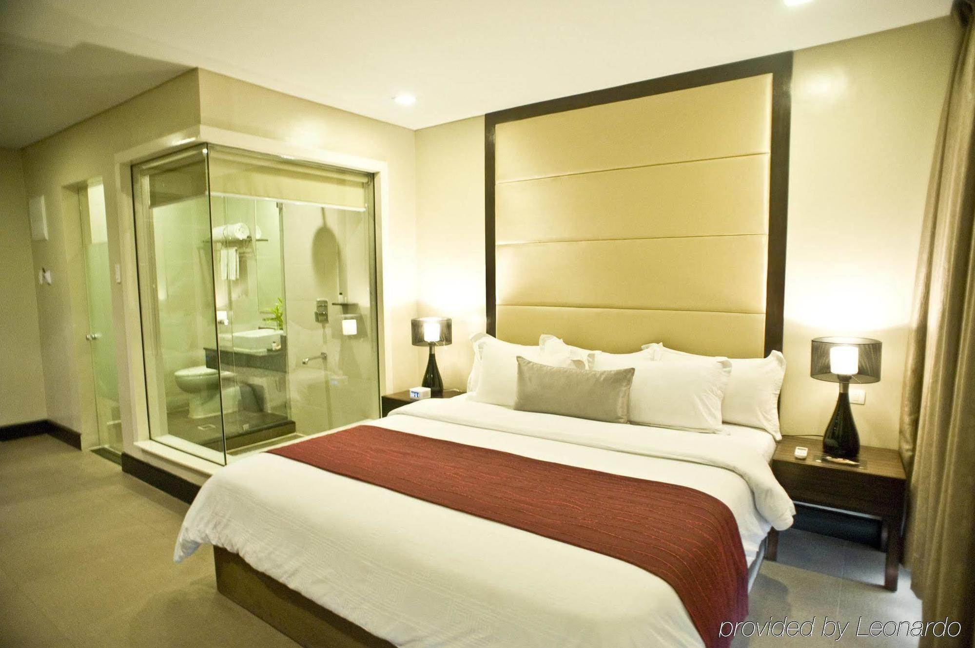 Goldberry Suites And Hotel - Mactan Lapu-Lapu City Buitenkant foto